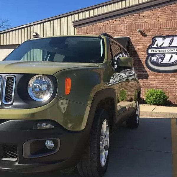 2016 Jeep Renegade b